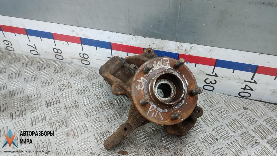 ступица передняя правая Ford Focus 3 поколение 2013, 1.6 л., TDCi, дизель, МКПП, хетчбэк 5 дв. - фото №1