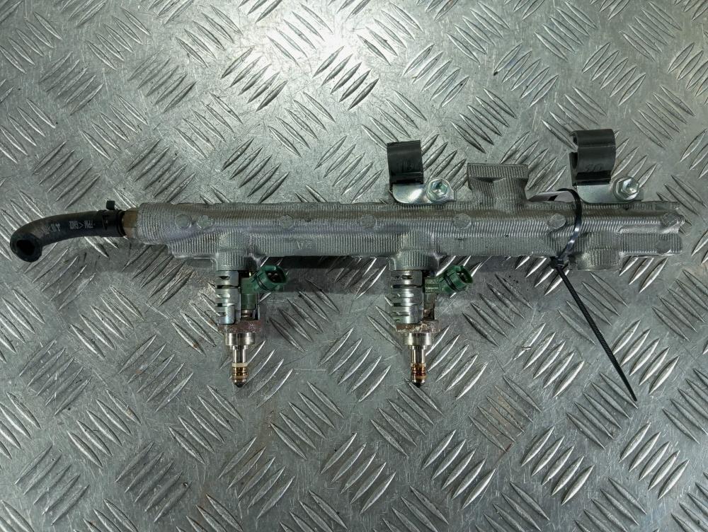 топливная рампа Lexus GS 3 поколение 2006, цвет - фото №1