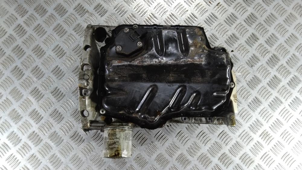 масляный поддон Volkswagen Golf 7 поколение 2014, цвет, 04E103600B - фото №1