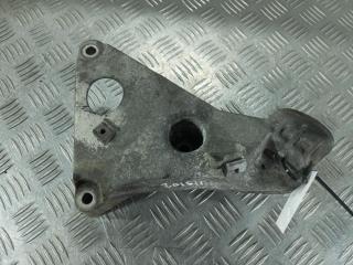 кронштейн (крепление) BMW 1 серия E81/E82/E87/E88 2006, цвет, 6777053-01