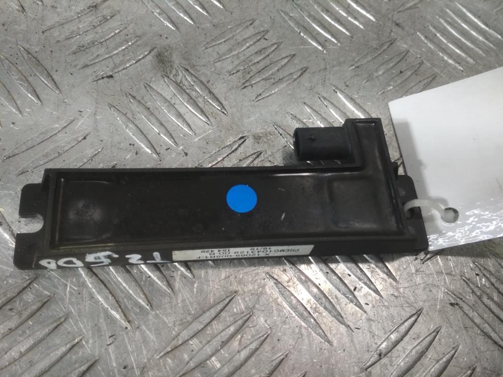 антенна Tesla Model X 1 поколение 2019, цвет, 1043129 - фото №1