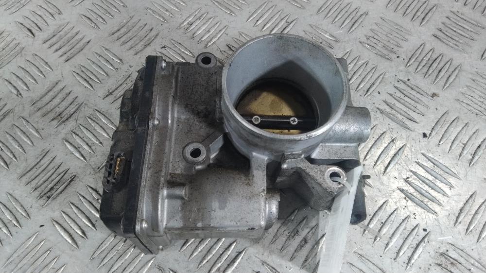 заслонка дроссельная Mazda 3 BL 2008, цвет, L3R413640 - фото №1