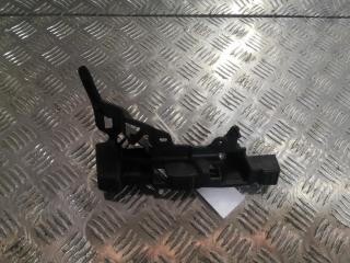 кронштейн (крепление) Tesla Model X 1 поколение 2019, цвет, 1051825