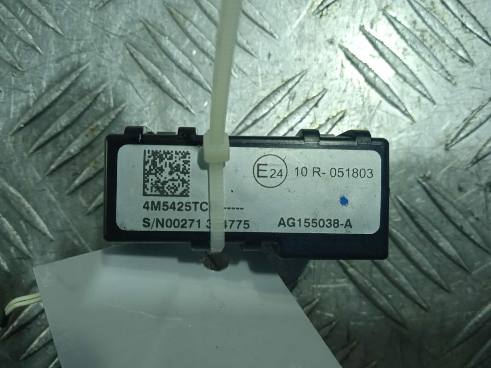 реле (прочие) Tesla Model X 1 поколение 2019, Электро , цвет, 4M5425TCB - фото №1