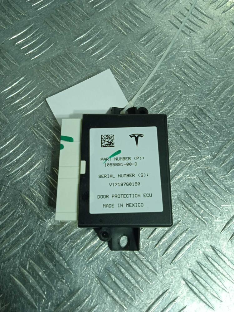 блок управления (другие) Tesla Model X 1 поколение 2019, Электро , цвет, 1055891 - фото №1