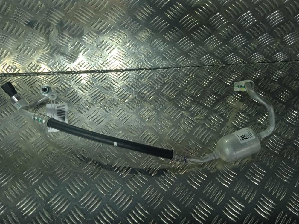 трубка кондиционера Tesla Model X 1 поколение 2019, цвет, 1032196 - фото №1