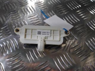 ручка открывания багажника Tesla Model X 1 поколение 2019, цвет, 1055631