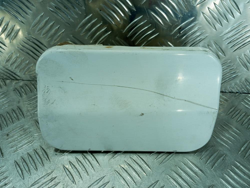 лючок топливного бака Mercedes-Benz Vito W638 2002, цвет - фото №1