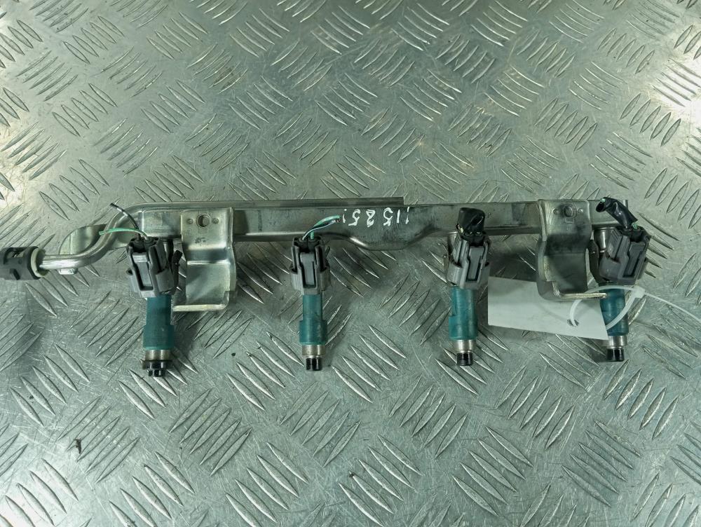 топливная рампа Mazda 3 MPS 2 поколение 2009, цвет - фото №1