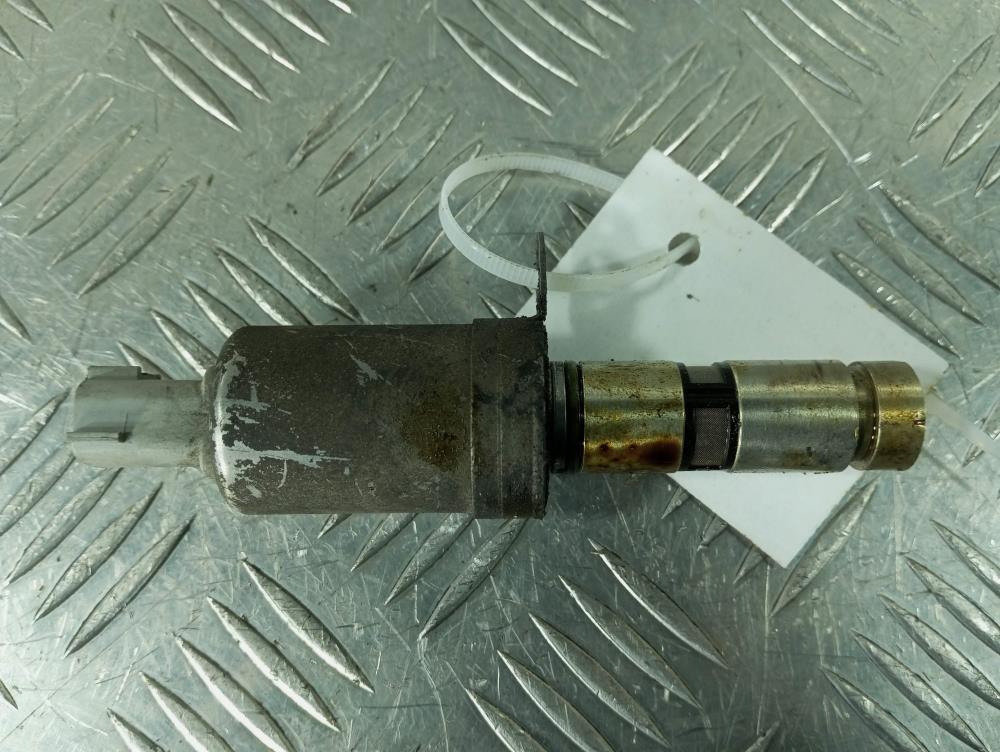 Клапан фазорегулятора Nissan Micra 3 поколение (K12) 2006, цвет, 28121361 - фото №1