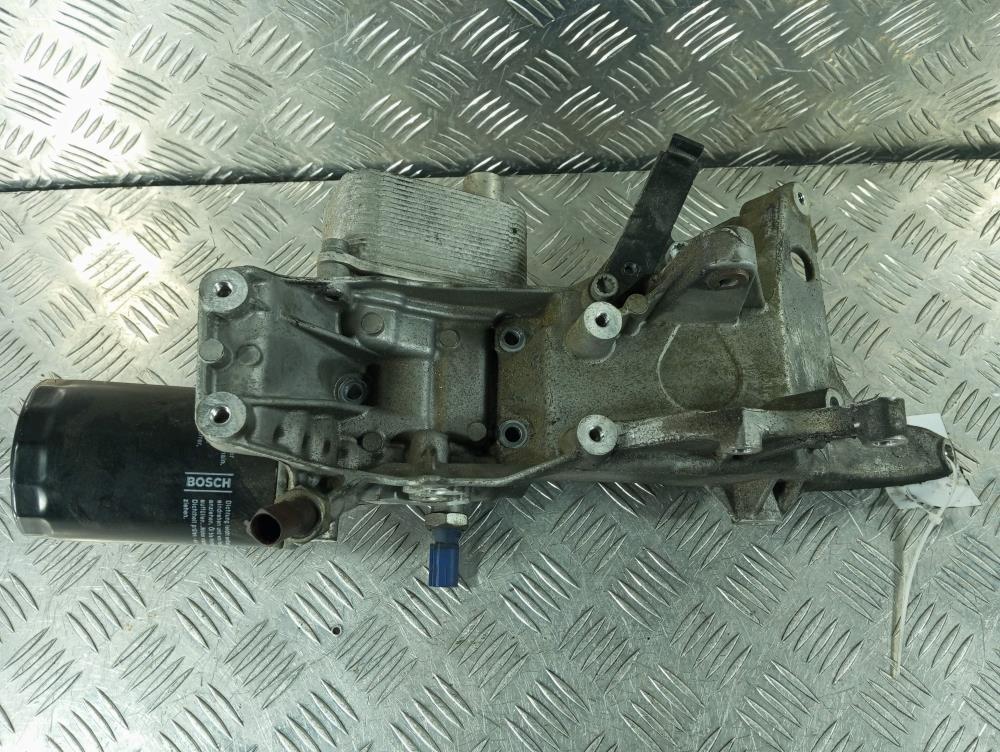 корпус масляного фильтра Audi A4 B8/8K 2009, цвет, 06H903143E - фото №1