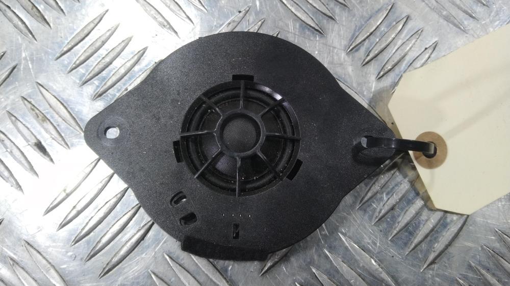 динамик высокочастотный (пищалка) Audi A4 B8/8K 2008, цвет, 8T0035399A - фото №1