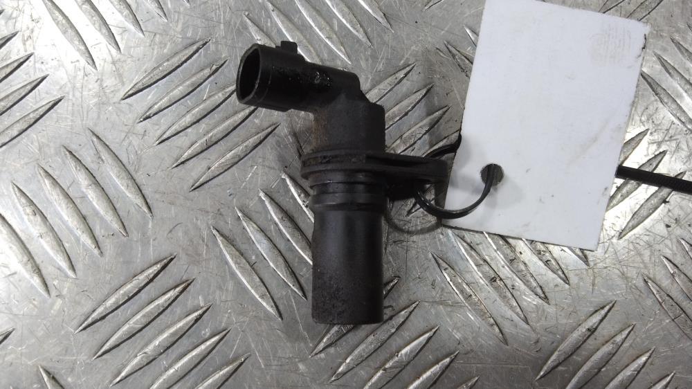 датчик коленвала Fiat Punto 3 поколение 2006, цвет, 73502752 - фото №1