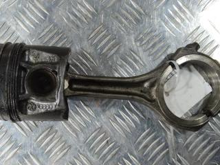 поршень Audi A4 B6 2002, цвет