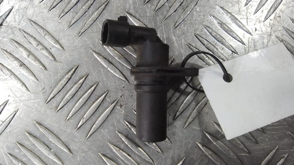 датчик коленвала Fiat Punto 3 поколение 2006, цвет, 73502752 - фото №1