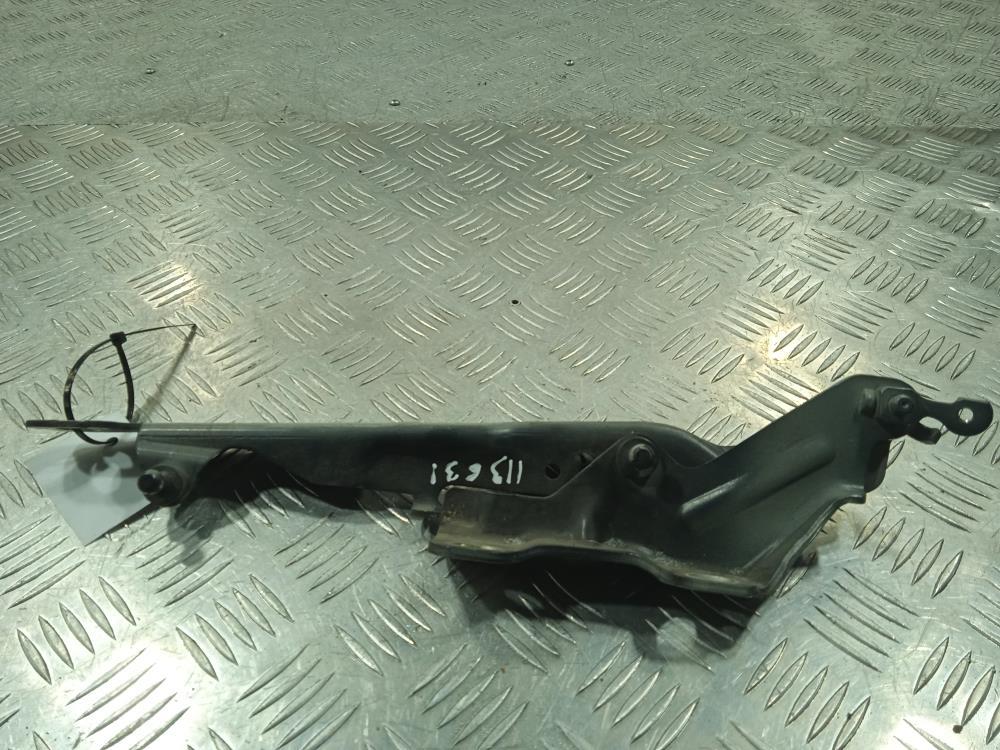 петля капота левая Volvo V70 3 поколение 2012, цвет, 31385810 - фото №1