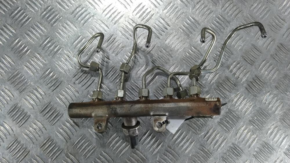 топливная рампа Renault Duster 1 поколение 2011, Дизель 1.5, цвет, 8200669695 - фото №1