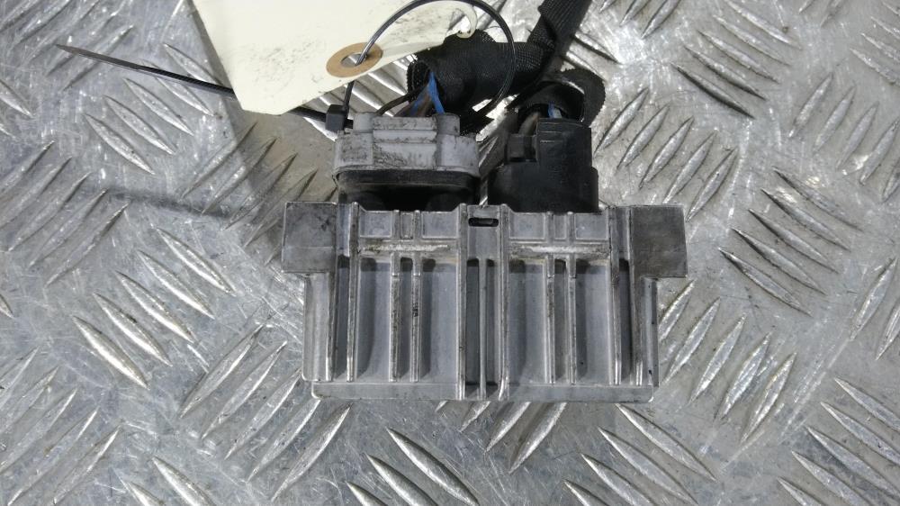 реле накала свечей Opel Insignia 1 поколение (A) 2010, цвет, 55574293 - фото №1