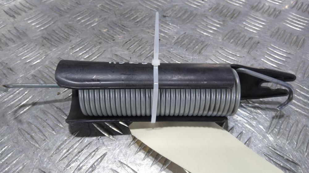 пружина крышки багажника Audi A4 B8/8K 2008, цвет, 8T0827339D - фото №1