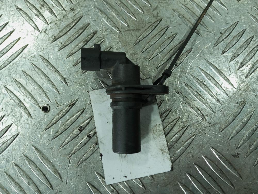 датчик коленвала Fiat Punto 3 поколение 2007, цвет, 73502752 - фото №1