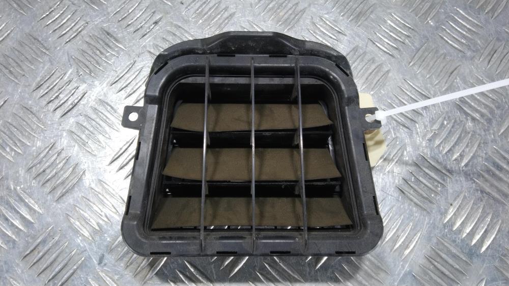 дефлектор обдува салона Audi A4 B8/8K 2008, цвет, 8K0819181 - фото №1