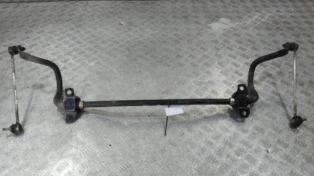 стабилизатор подвески передний Volvo V70 3 поколение 2012, цвет - фото №1