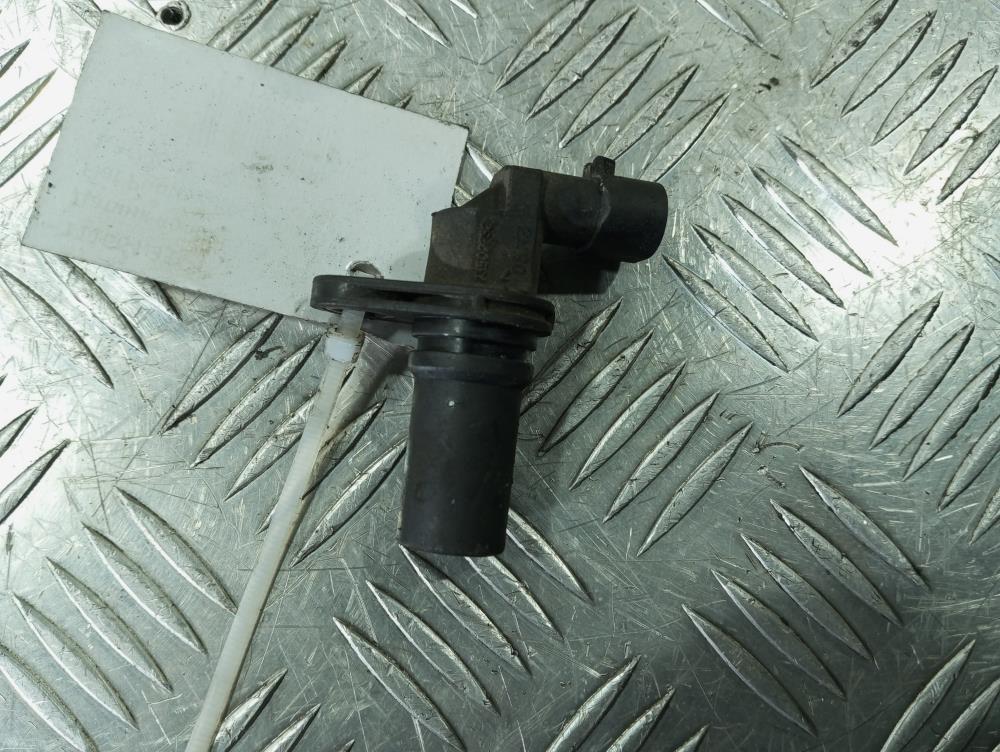 датчик коленвала Fiat Punto 3 поколение 2007, цвет, 73502752 - фото №1