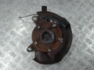 кулак поворотный левый Toyota Voxy 1 поколение 2005, цвет