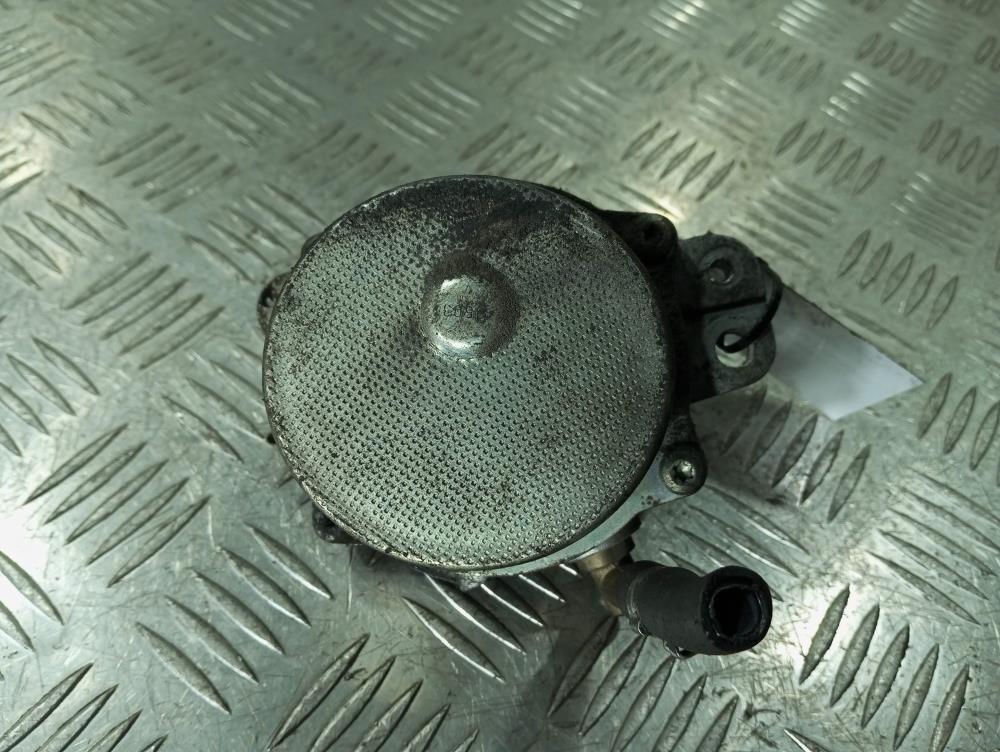 насос вакуумный Fiat Punto 3 поколение 2007, цвет, 73501358 - фото №1