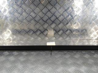 Молдинг стекла двери передней правой внутренний Jeep Grand Cherokee WK2 [2-й рестайлинг] 2022, цвет, 68375994