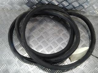 уплотнитель двери Jeep Grand Cherokee WK2 [2-й рестайлинг] 2022, цвет