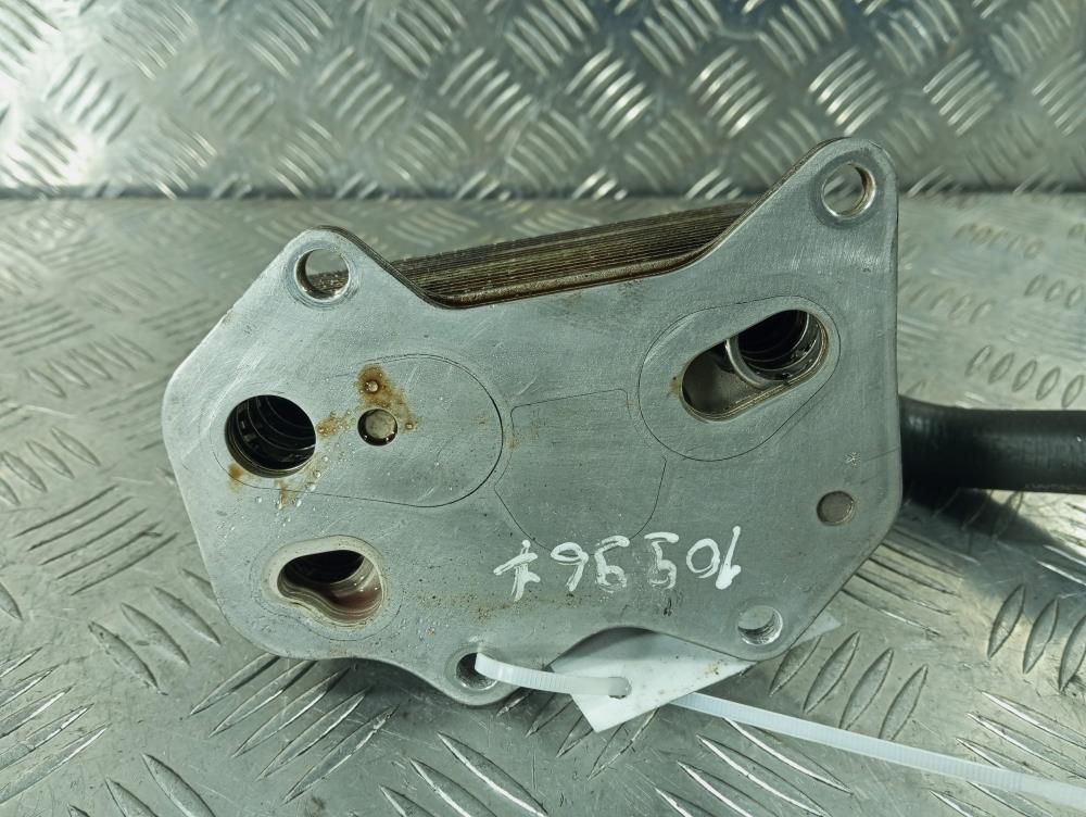 теплообменник масляного фильтра Volkswagen Passat B6 2007, цвет, 06D117021C - фото №1