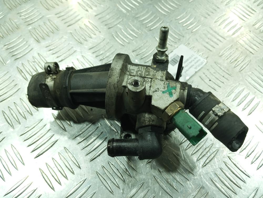 корпус термостата Fiat Punto 3 поколение 2006, цвет, 55180041 - фото №1