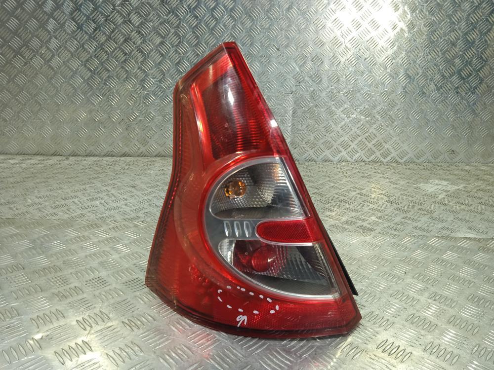 фонарь задний левый Renault Sandero 1 поколение 2012, цвет - фото №1
