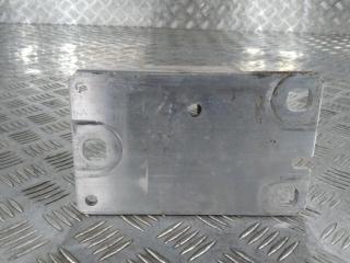 клык бампера передний левый Audi A4 B8/8K 2010, цвет, 8K0807133D