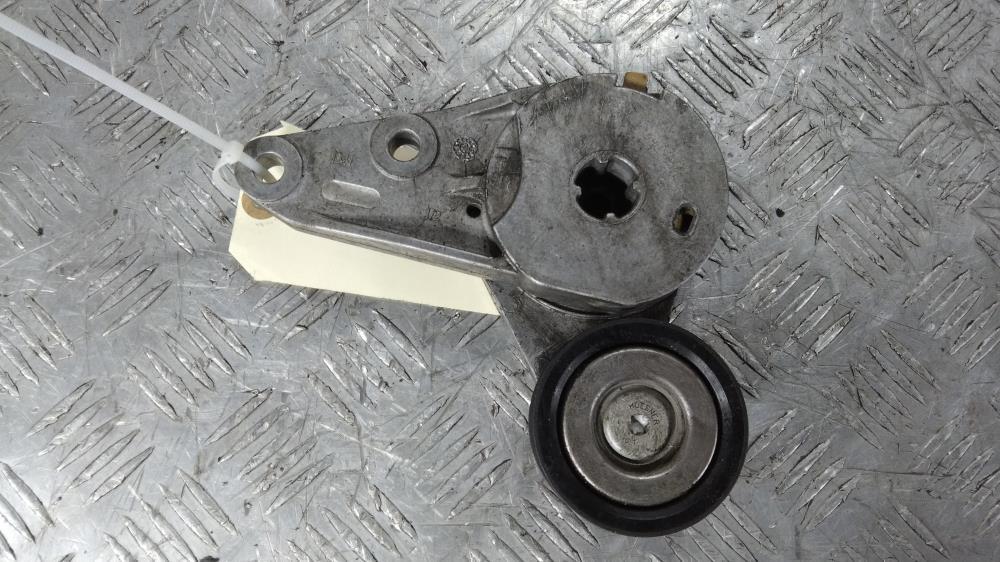 натяжитель Volvo S60 2 поколение 2011, цвет, 950041 - фото №1