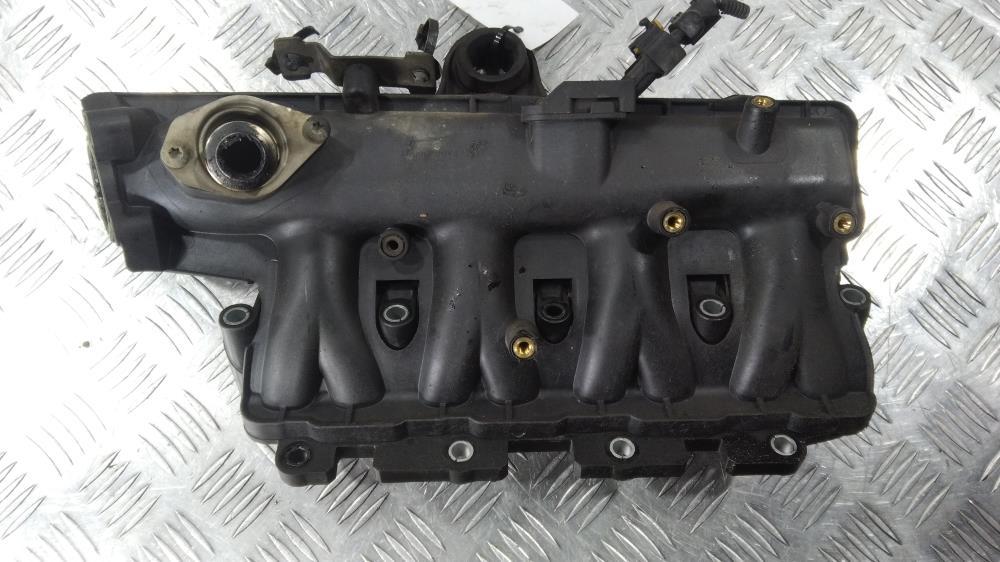 коллектор впускной Fiat Punto 3 поколение 2006, цвет, 73501353 - фото №1