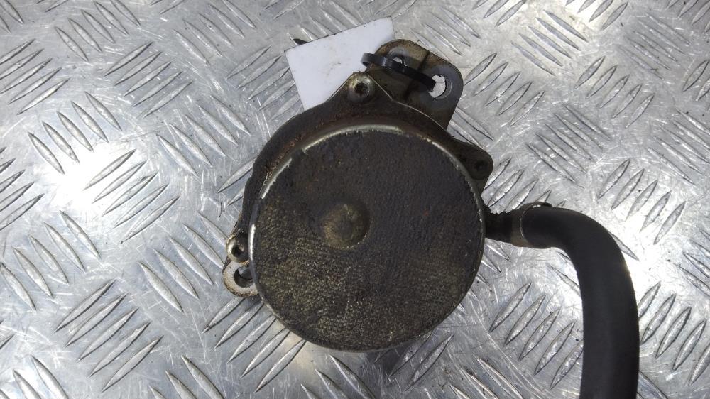 насос вакуумный Fiat Punto 3 поколение 2006, цвет, 73501358 - фото №1