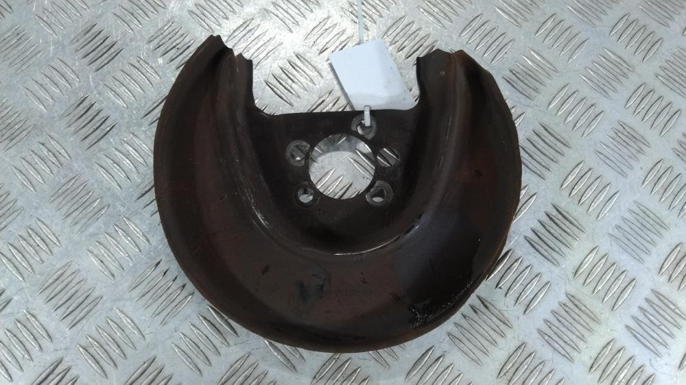 защитный кожух тормозного механизма Audi A1 8X 2012, цвет - фото №1