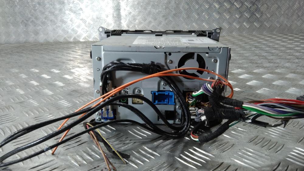 магнитола Mercedes-Benz C-Класс W204/S204 2008, цвет, A2048709990 - фото №1