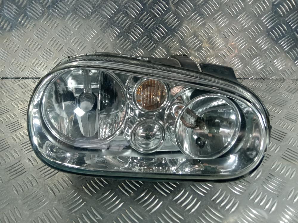 фара правая Volkswagen Golf 5 поколение 2003, цвет - фото №1