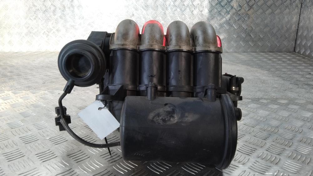 коллектор впускной Audi A4 B6 2003, цвет, 06B133210AJ - фото №1