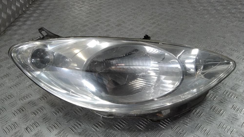 фара правая Peugeot 1007 1 поколение 2007, цвет, 89900054 - фото №1