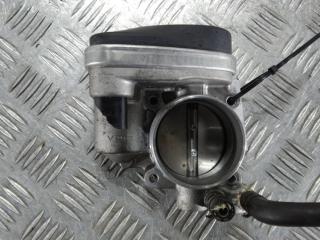 заслонка дроссельная Volkswagen Golf 5 поколение 2007, цвет, 06F133062