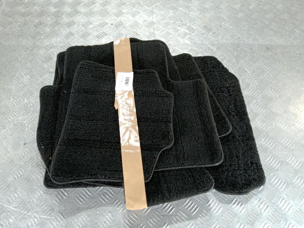 ковер салонный Mitsubishi Outlander 2 поколение 2008, цвет - фото №1