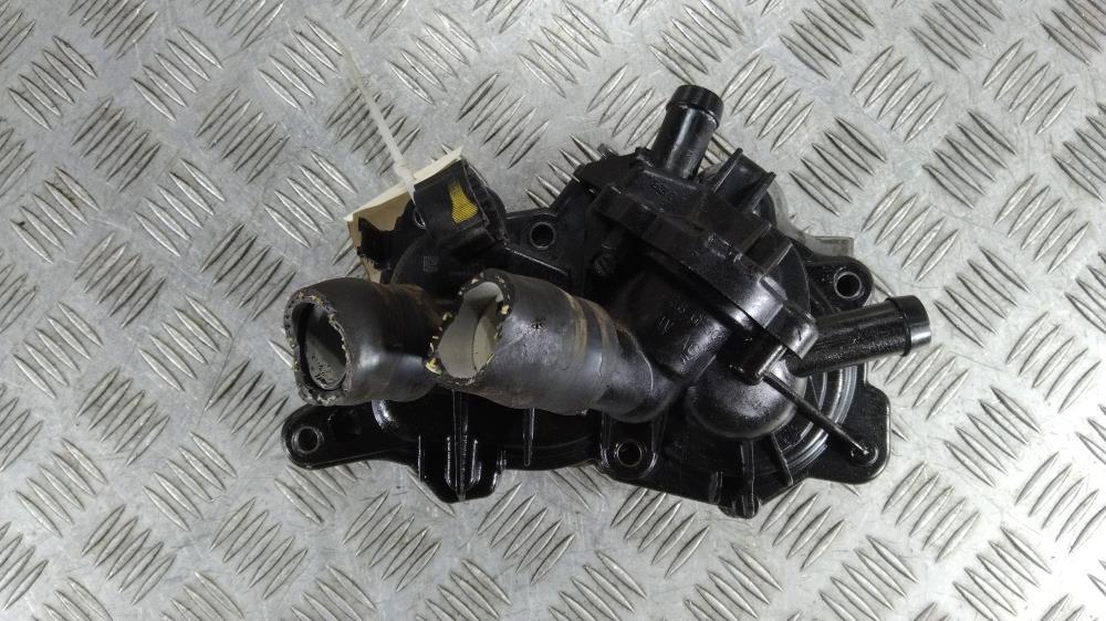 корпус термостата Volkswagen Golf 7 поколение 2014, цвет, 04E600AL - фото №1