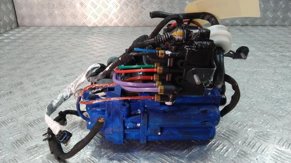 компрессор пневмоподвески Audi Q8 1 поколение 2022, цвет, 4430203001 - фото №1