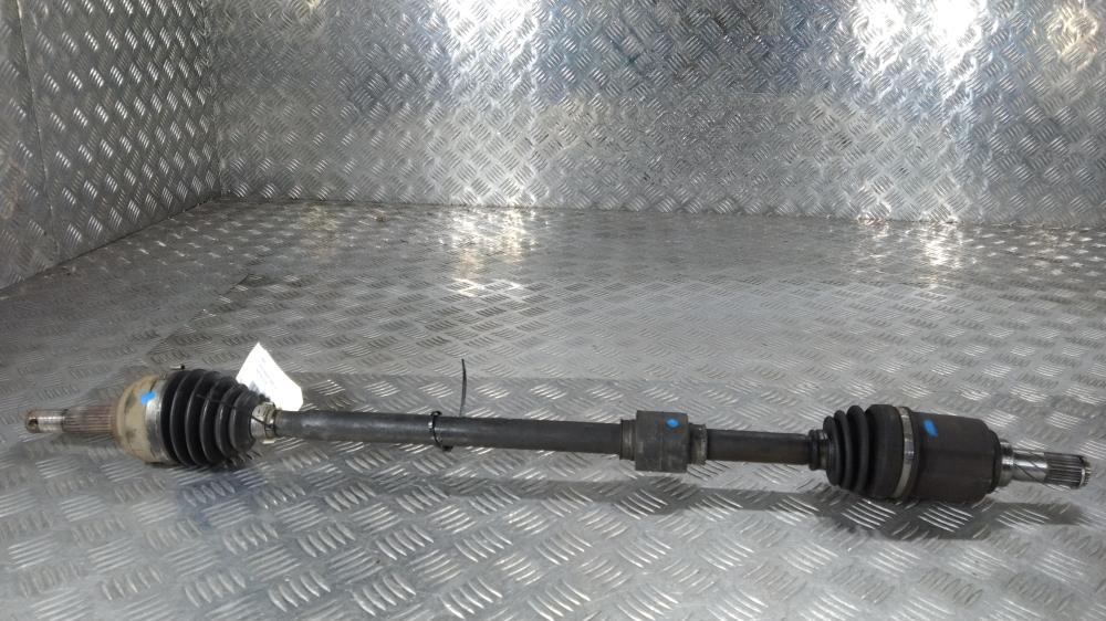 полуось передняя правая (приводной вал, ШРУС) Nissan Note E11 2007, цвет - фото №1
