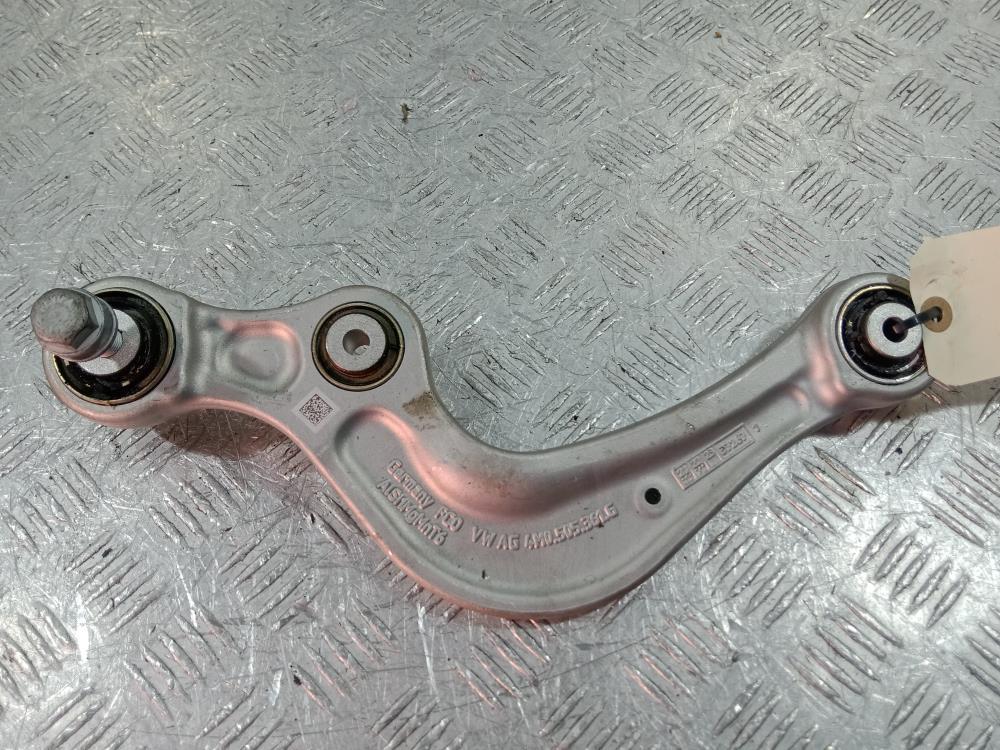 рычаг задний левый Audi Q8 1 поколение 2022, цвет, 4M0505361G - фото №1