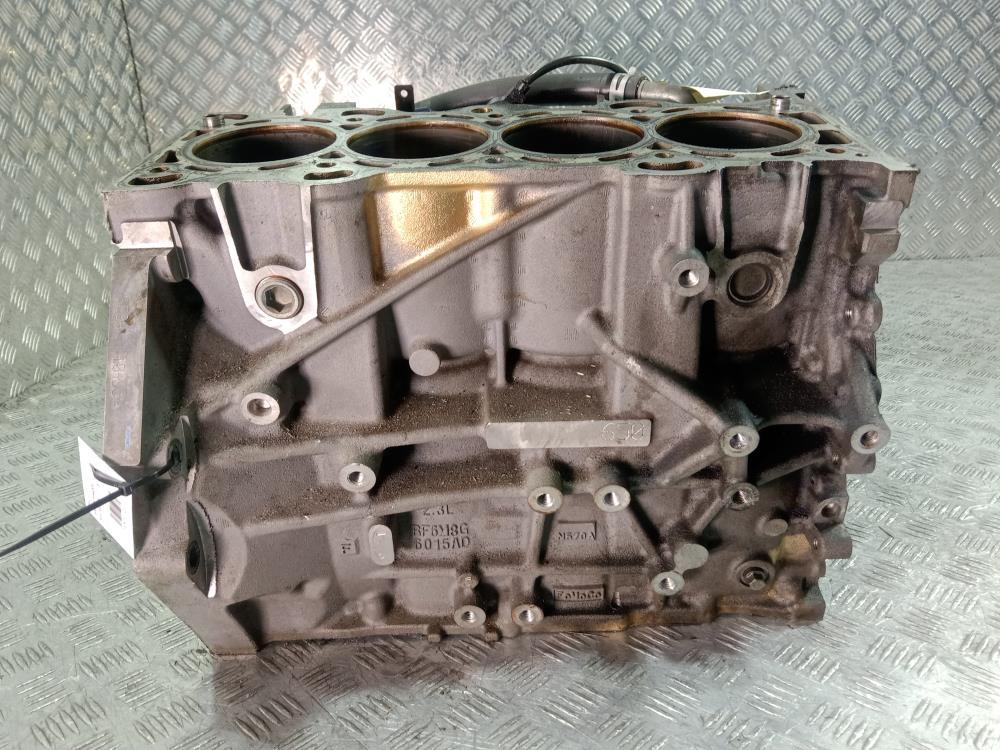 блок цилиндров Ford Mondeo 4 поколение 2008, цвет - фото №1